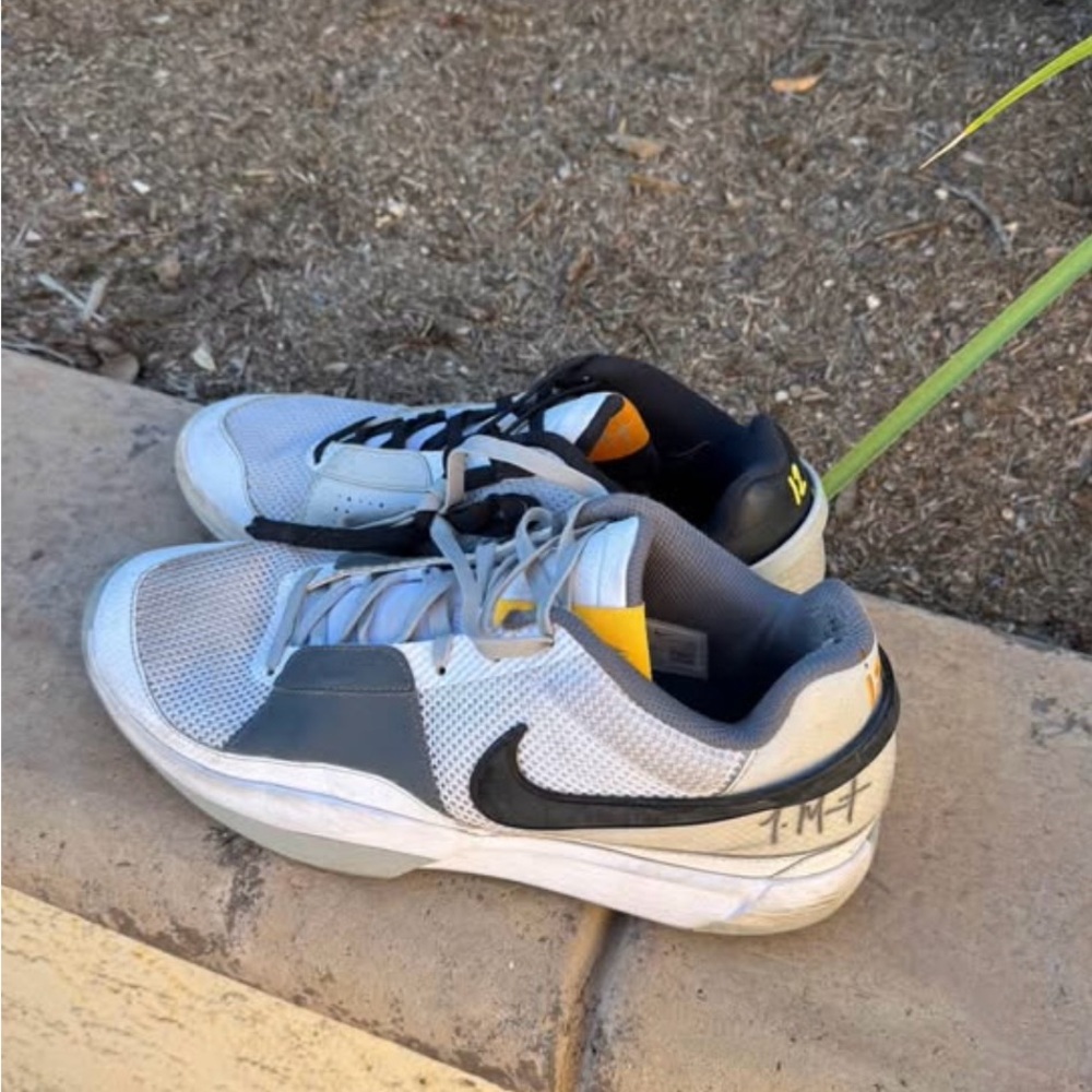 Nike Ja One